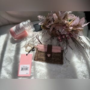 🌸Juicy Couture Chestnut Chino Card Holder 🌸